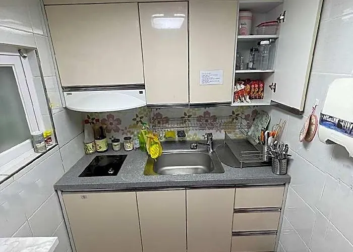 Gangnamprivateroom&bath Subway2minplasticrecovery 3*